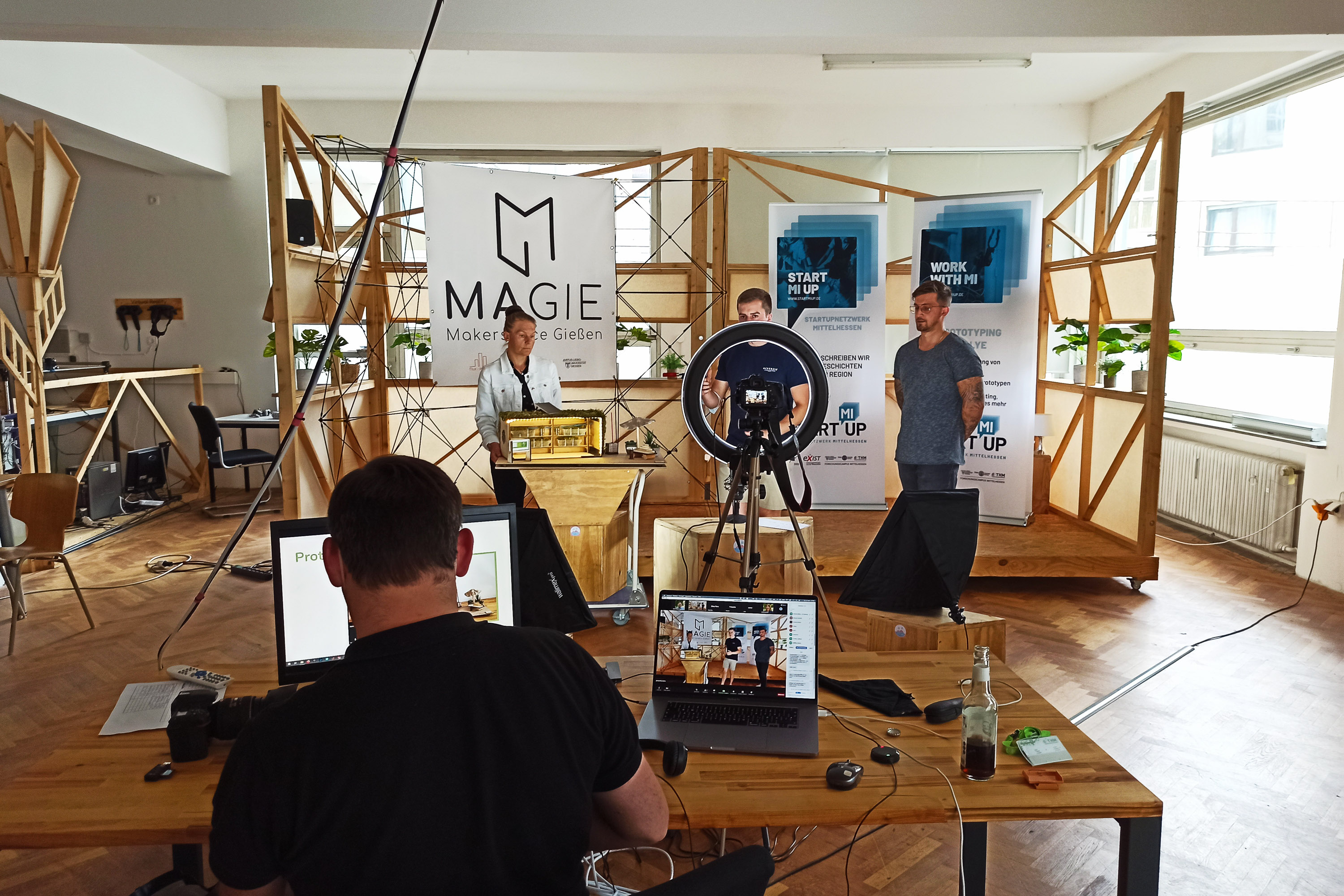 Die Abschlussveranstaltung der StartMiUp Prototyping Rallye wurde live aus dem Makerspace MAGIE übertragen